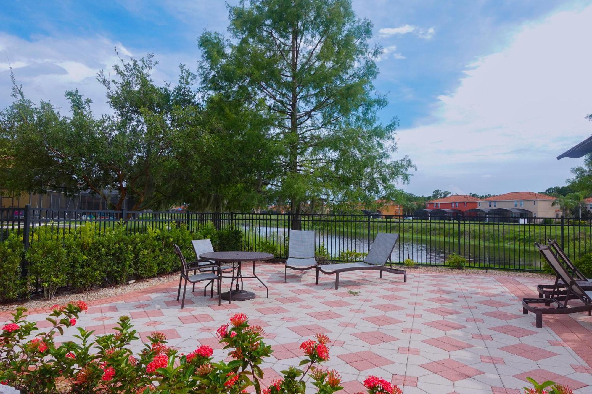 Waterfront Brand New Modern Luxury 8 Bedroom Pool House! Sleeps 16 Kissimmee Exterior foto